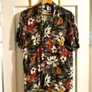 Zara Man Floral/Camo Short Sleeved Button Shirt
